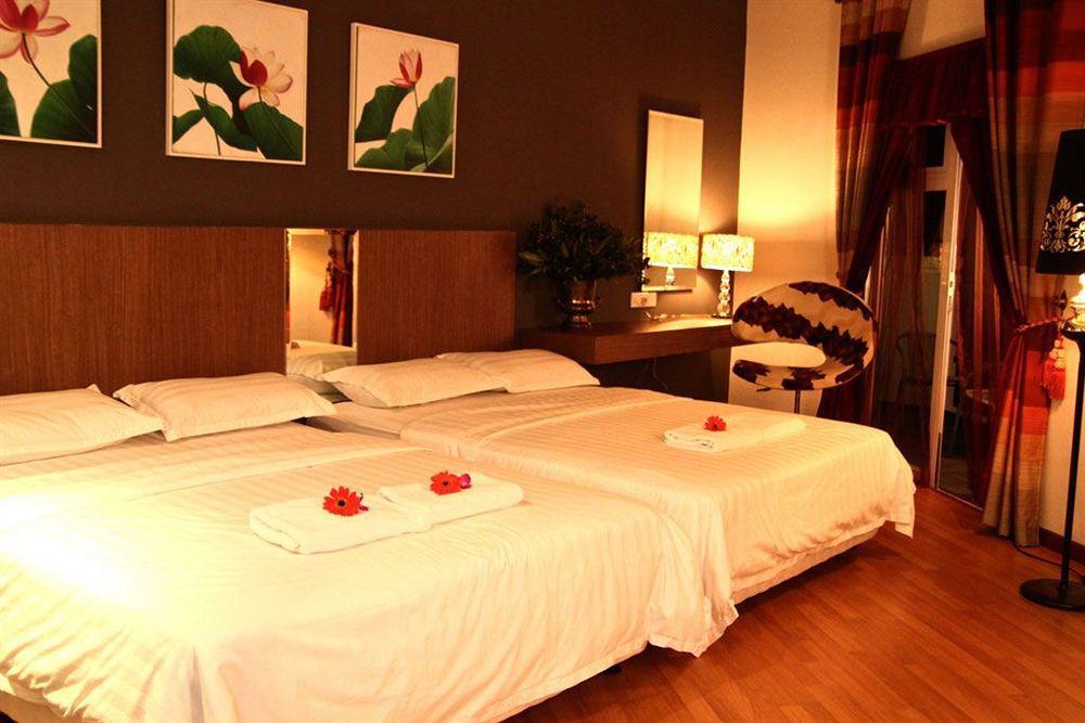 Arenaa Deluxe Hotel Malacca Exteriör bild
