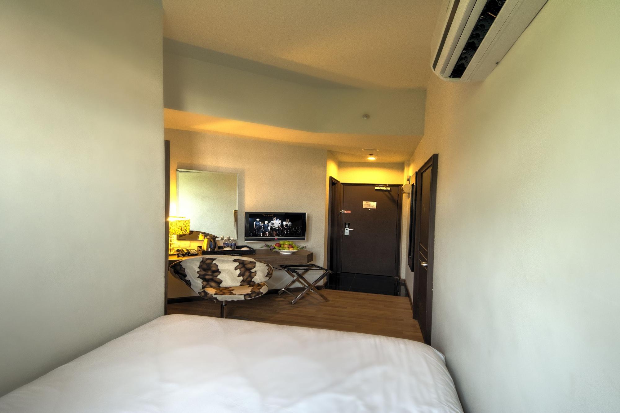 Arenaa Deluxe Hotel Malacca Exteriör bild