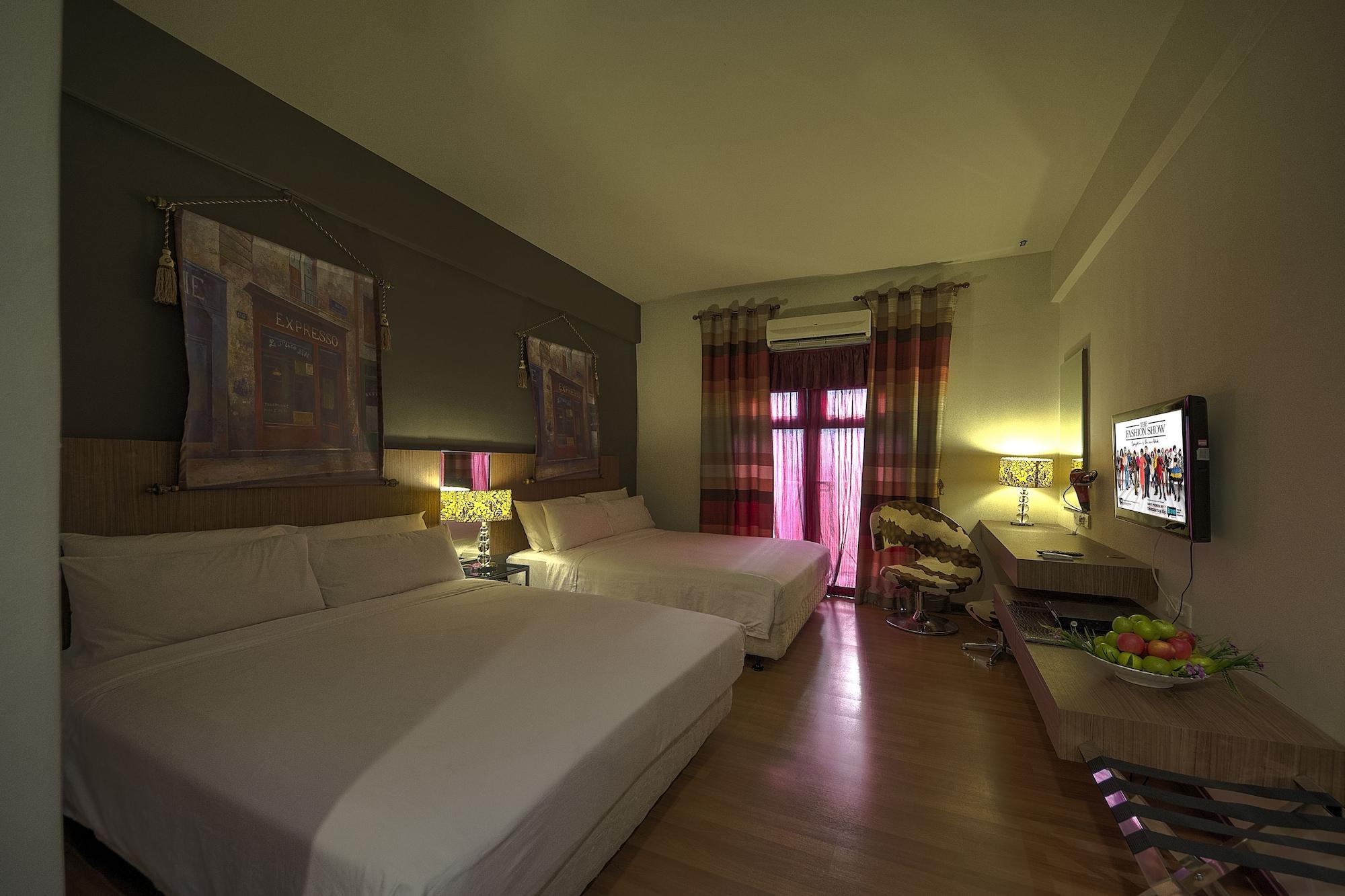 Arenaa Deluxe Hotel Malacca Exteriör bild