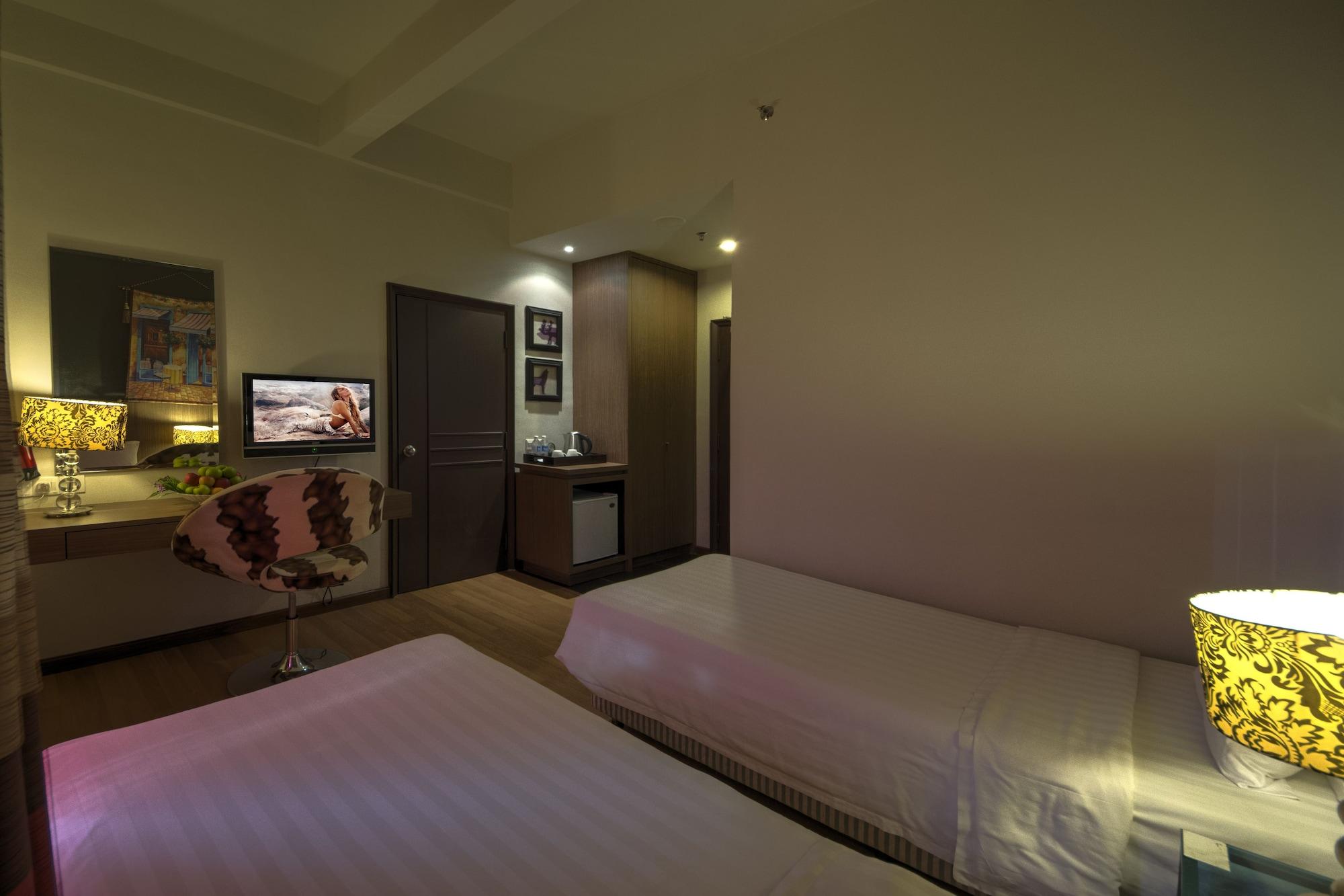 Arenaa Deluxe Hotel Malacca Exteriör bild