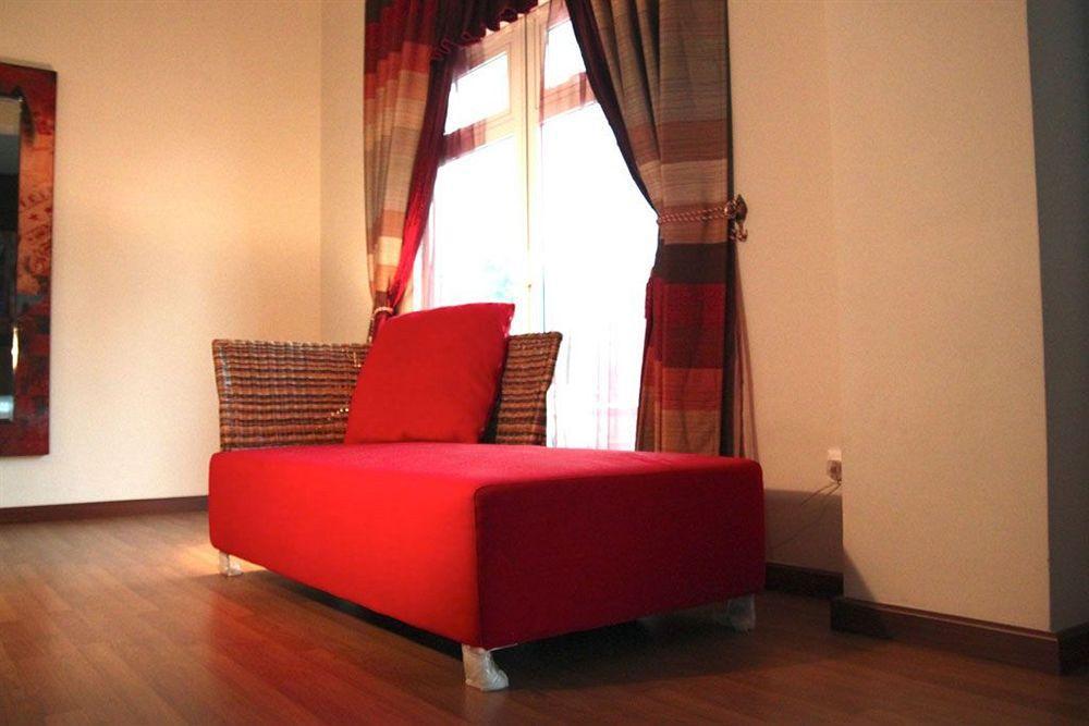 Arenaa Deluxe Hotel Malacca Exteriör bild