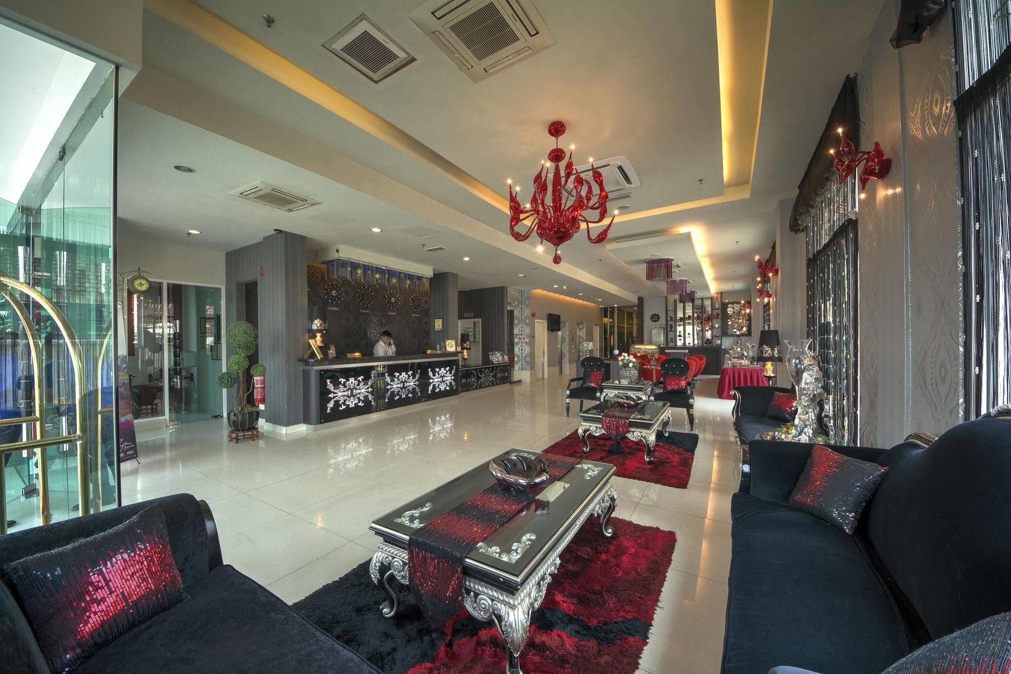 Arenaa Deluxe Hotel Malacca Exteriör bild