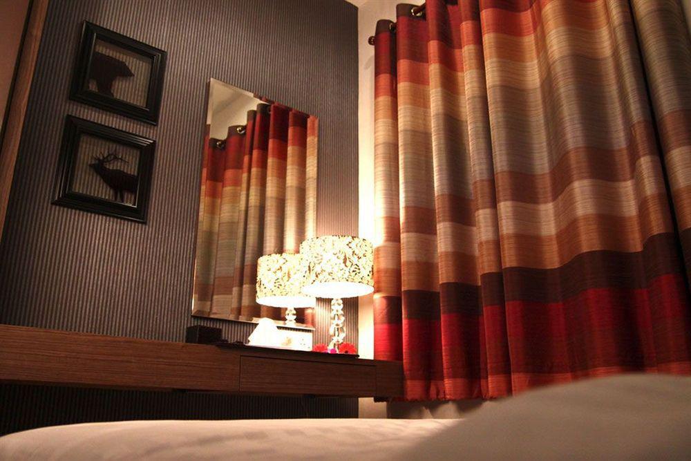 Arenaa Deluxe Hotel Malacca Exteriör bild